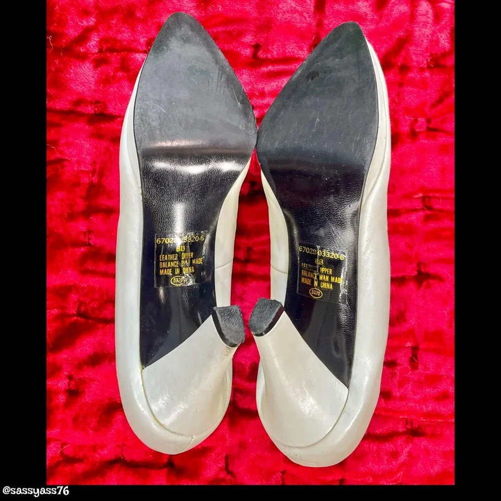 ▪️VTG▪️RUSH HOUR▪️1980's Ivory Leather Platform Pump Heels